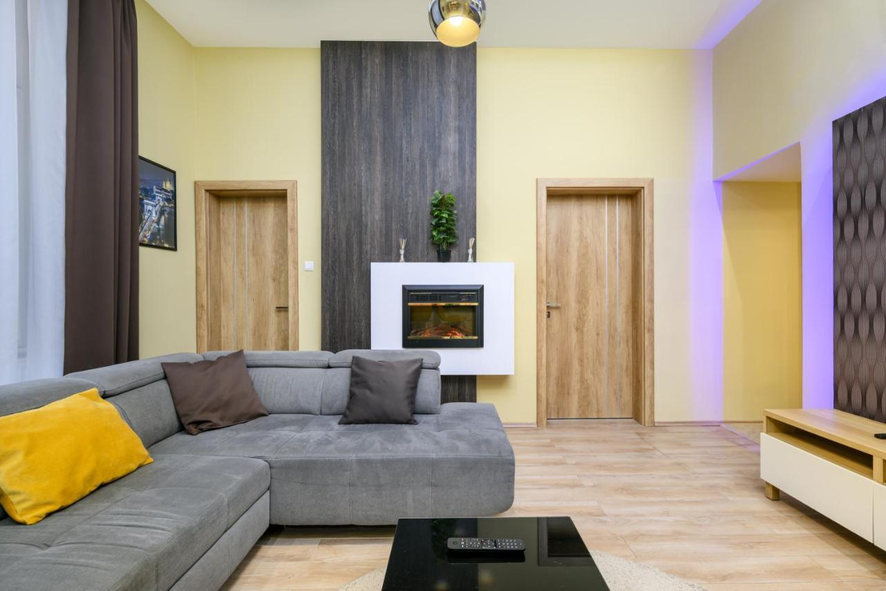 Downtown Deluxe-Two Bedroom Apartment With Sauna Budapest Ngoại thất bức ảnh